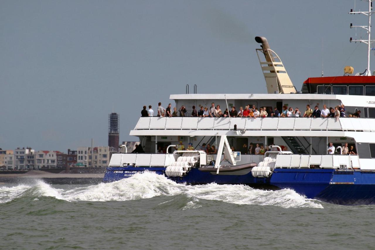 B&B By The C Vlissingen Luaran gambar